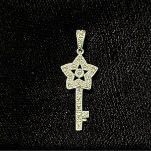 14k White Gold Star Key Pendant / Charm with Diamonds